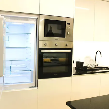 G 0.8 - G.oogle Nest Smart House Apartment *